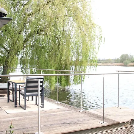 'slapen Aan Het Ven' Met Jacuzzi - Ontbijt - Minibar - Privetuin - Waanzinnig Uitzicht - Beschermd Natuurgebied - Niet Roken *